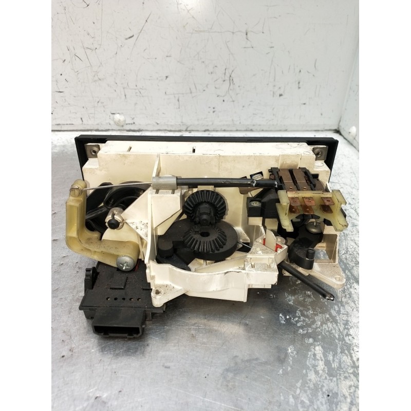 Recambio de mando calefaccion / aire acondicionado para audi 80 b4 sedán (8c2) 1.9 tdi referencia OEM IAM   92