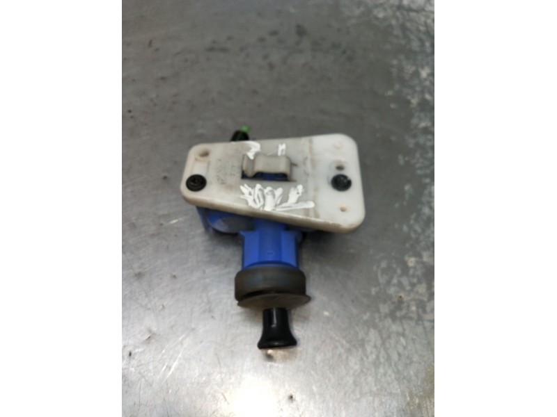 Recambio de motor cierre centralizado trasero izquierdo para audi 80 b4 sedán (8c2) 1.9 tdi referencia OEM IAM 893862153D  92 4P