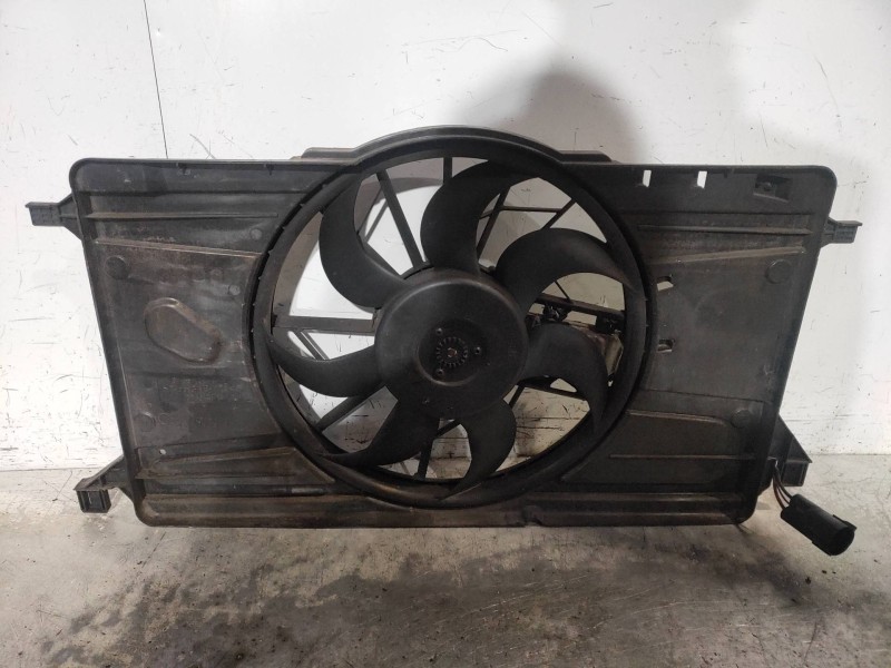 Recambio de electroventilador para ford focus berlina (cap) trend referencia OEM IAM 0130303939 3M5H8C607UF 1137328148