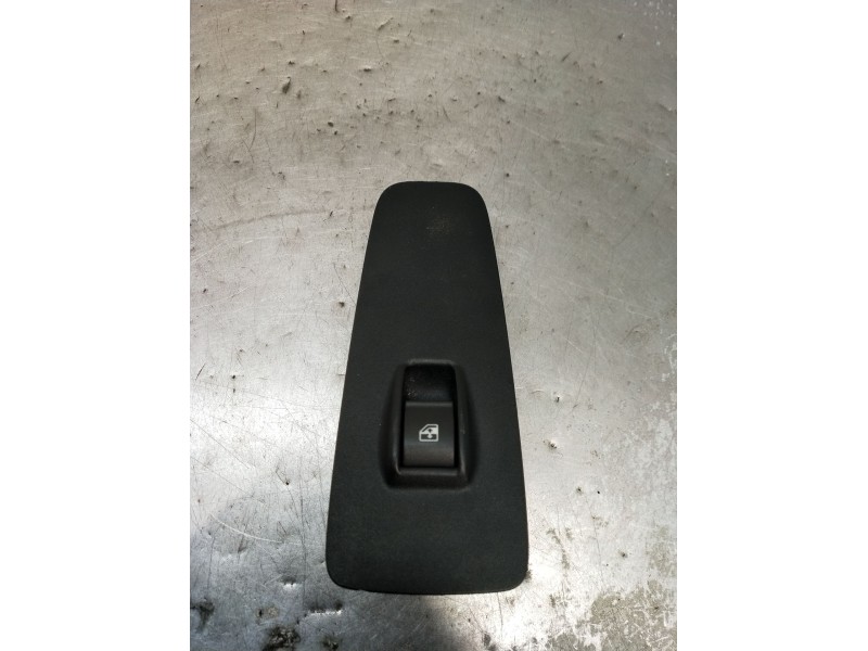 Recambio de mando elevalunas delantero derecho para peugeot boxer furgoneta 2.0 bluehdi 130 referencia OEM IAM 07355329060 30170