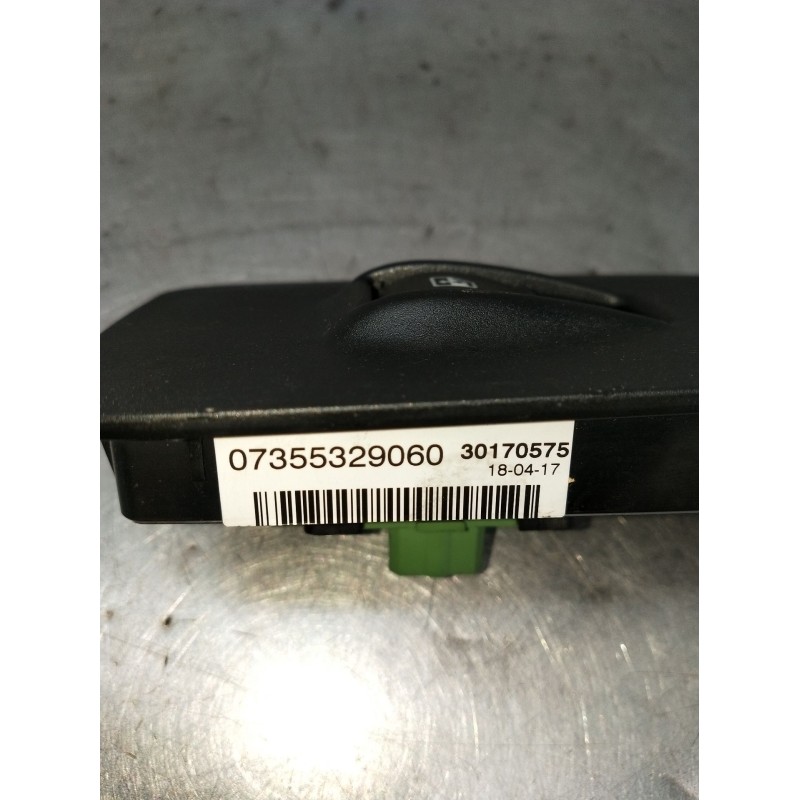Recambio de mando elevalunas delantero derecho para peugeot boxer furgoneta 2.0 bluehdi 130 referencia OEM IAM 07355329060 30170