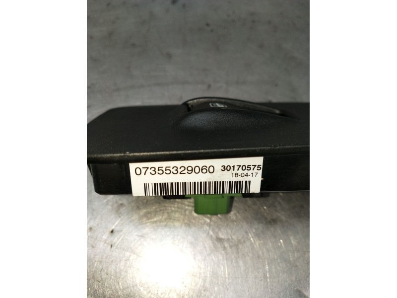 Recambio de mando elevalunas delantero derecho para peugeot boxer furgoneta 2.0 bluehdi 130 referencia OEM IAM 07355329060 30170