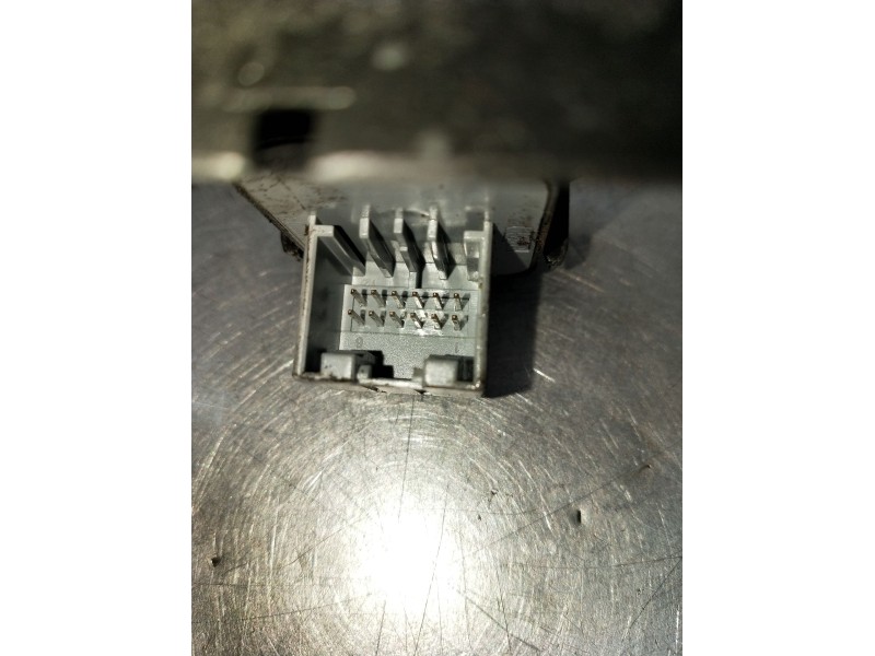 Recambio de mando elevalunas delantero izquierdo para peugeot boxer furgoneta 2.0 bluehdi 130 referencia OEM IAM   14 5P