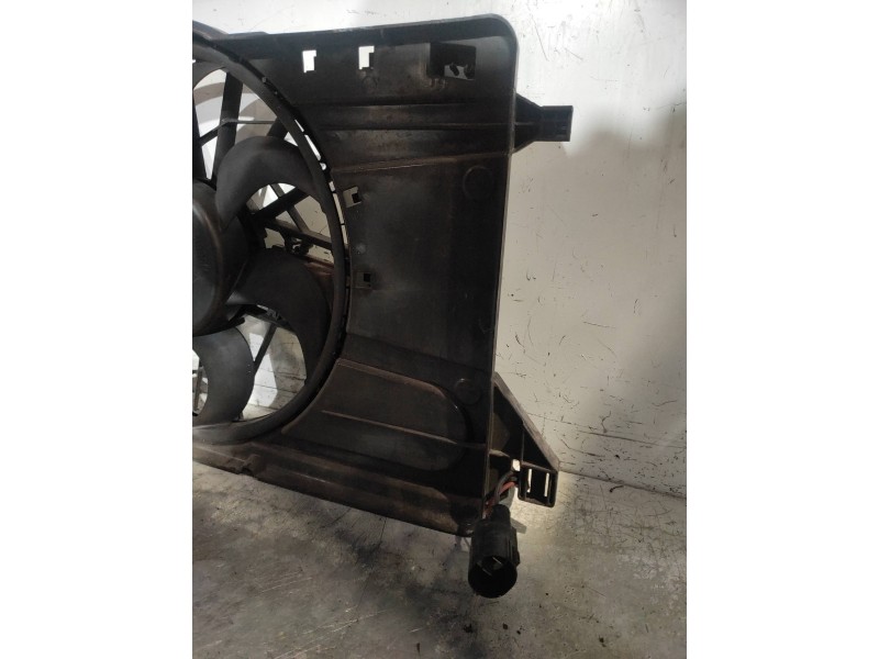 Recambio de electroventilador para ford focus berlina (cap) trend referencia OEM IAM 0130303939 3M5H8C607UF 1137328148