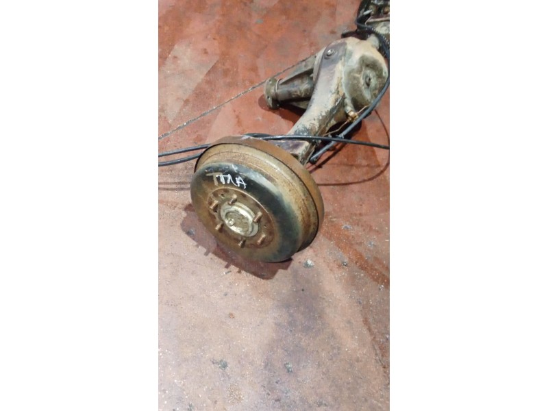 Recambio de puente trasero para nissan patrol iii/2 station wagon (w260) 2.8 d 4x4 referencia OEM IAM TAMBOR  