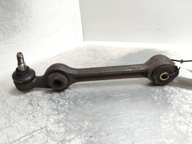 Recambio de brazo suspension inferior delantero izquierdo para seat 131 1.4 referencia OEM IAM    Recambio de brazo suspension inferior delantero izquierdo para seat 131 1.4 referencia OEM IAM