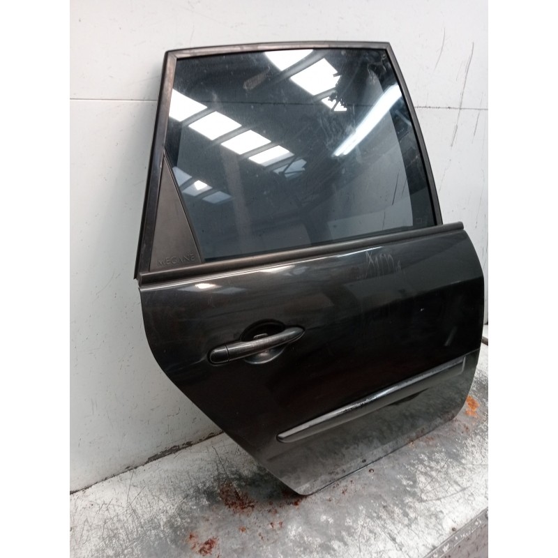 Recambio de puerta trasera derecha para renault scénic ii (jm0/1_) 1.5 dci (jm1e, jm16) referencia OEM IAM   5P 2006