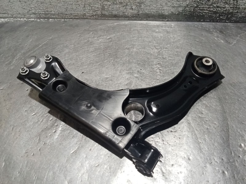 Recambio de brazo suspension inferior delantero izquierdo para audi a1 sportback (gba) 25 tfsi referencia OEM IAM   20