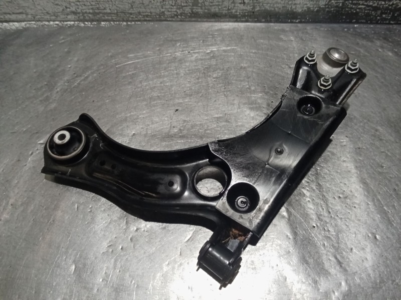 Recambio de brazo suspension inferior delantero derecho para audi a1 sportback (gba) 25 tfsi referencia OEM IAM   20