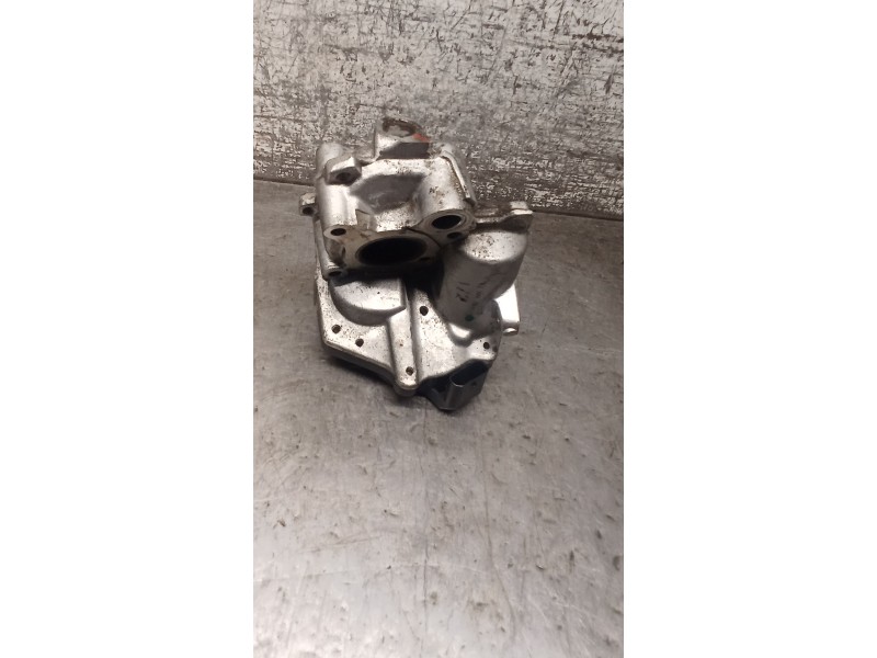 Recambio de valvula egr para mercedes-benz clase c (w204) berlina c 200 cdi blueefficiency (204.001) referencia OEM IAM A6511400