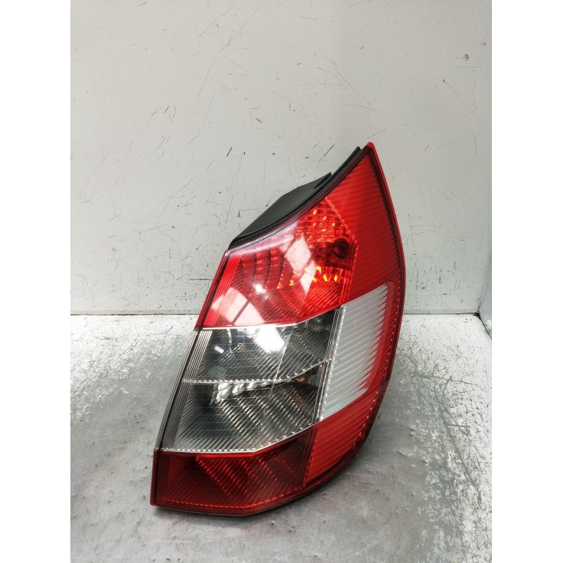 Recambio de piloto trasero derecho para renault scénic ii (jm0/1_) 1.5 dci (jm1e, jm16) referencia OEM IAM   