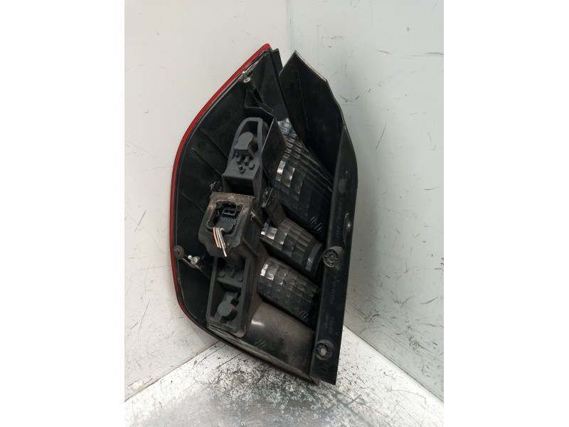 Recambio de piloto trasero derecho para renault scénic ii (jm0/1_) 1.5 dci (jm1e, jm16) referencia OEM IAM   