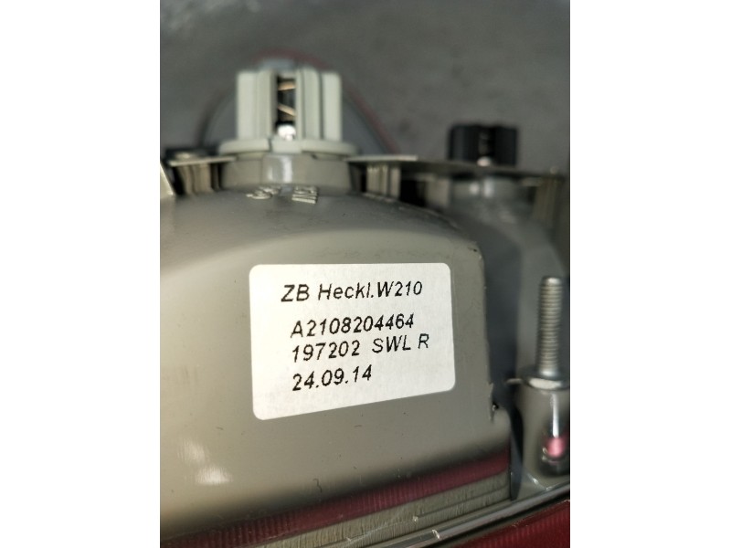 Recambio de piloto trasero derecho para mercedes-benz clase e (w210) e 220 d (210.004) referencia OEM IAM A2108204464 197202SWLR