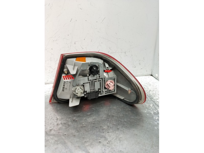 Recambio de piloto trasero izquierdo para mercedes-benz clase e (w210) e 220 d (210.004) referencia OEM IAM A2108204364 197201 1