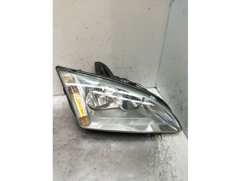 Recambio de faro derecho para ford focus ii (da_, hcp, dp) 1.6 referencia OEM IAM   2005