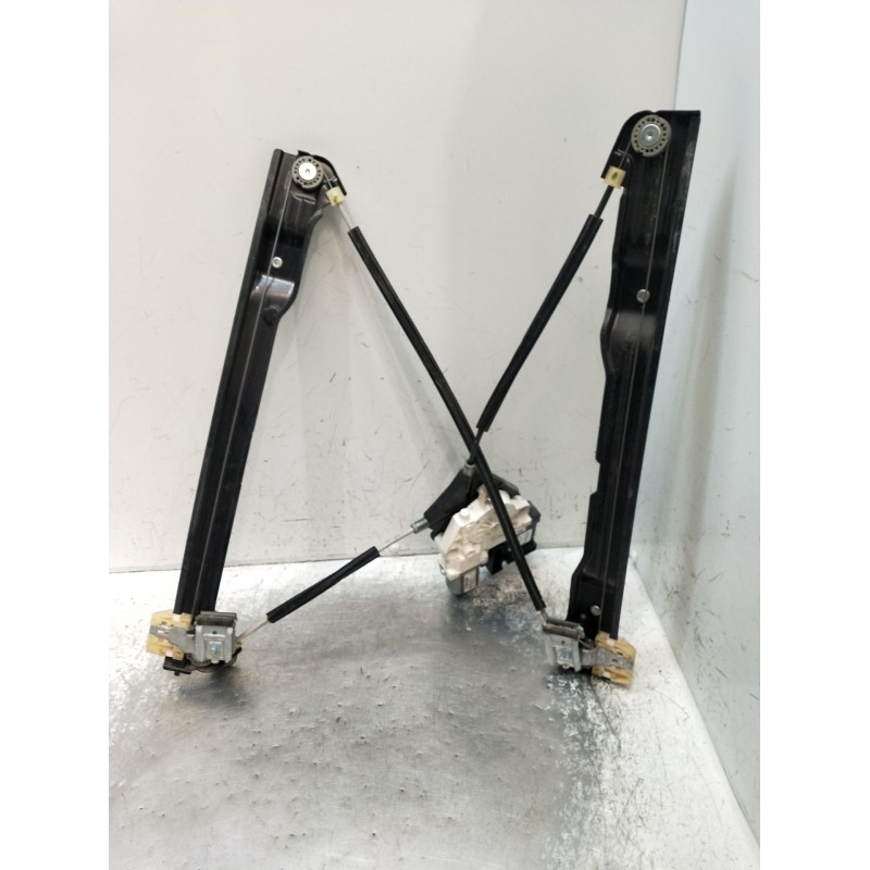 Recambio de elevalunas delantero izquierdo para volkswagen caddy iv furgoneta/monovolumen (saa, sah) 2.0 tdi referencia OEM IAM 