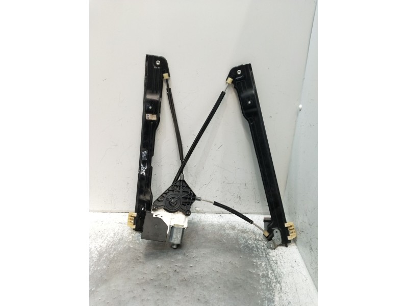 Recambio de elevalunas delantero izquierdo para volkswagen caddy iv furgoneta/monovolumen (saa, sah) 2.0 tdi referencia OEM IAM 