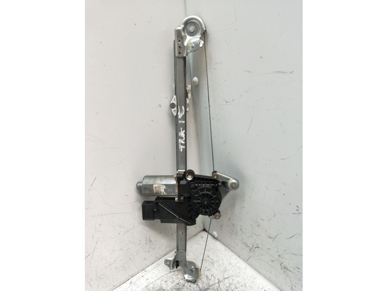 Recambio de elevalunas trasero izquierdo para mercedes-benz clase e (w210) e 220 d (210.004) referencia OEM IAM   1995 4P