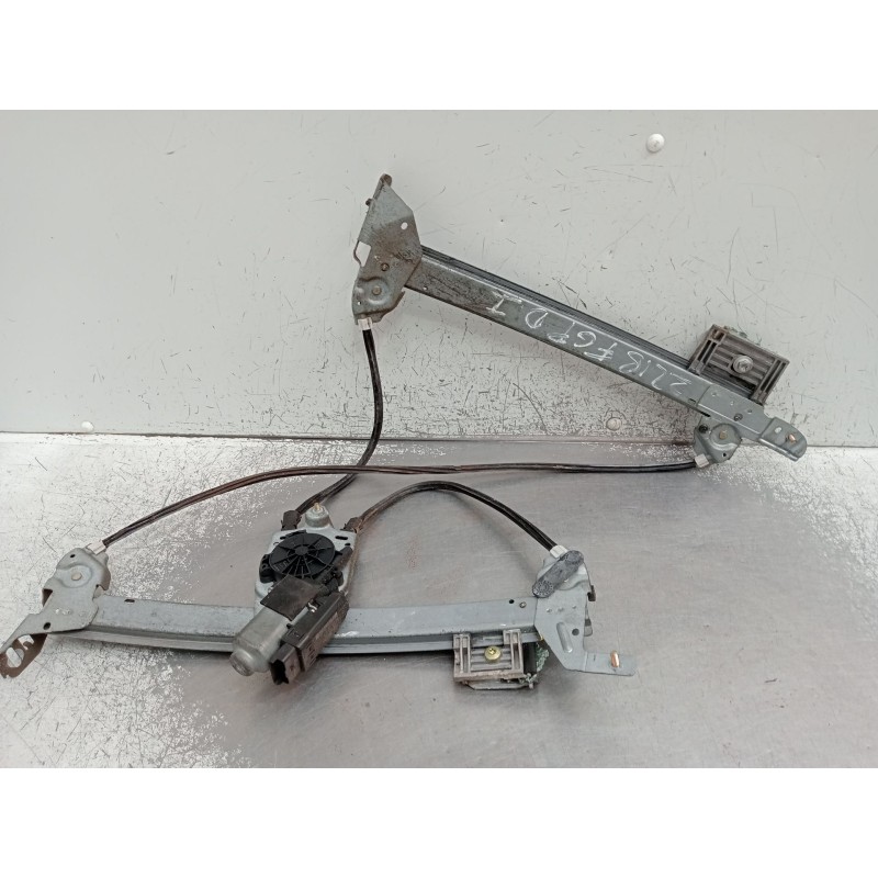 Recambio de elevalunas delantero izquierdo para renault megane ii coupé-cabriolet (em0/1_) 1.5 dci (em1e) referencia OEM IAM 400
