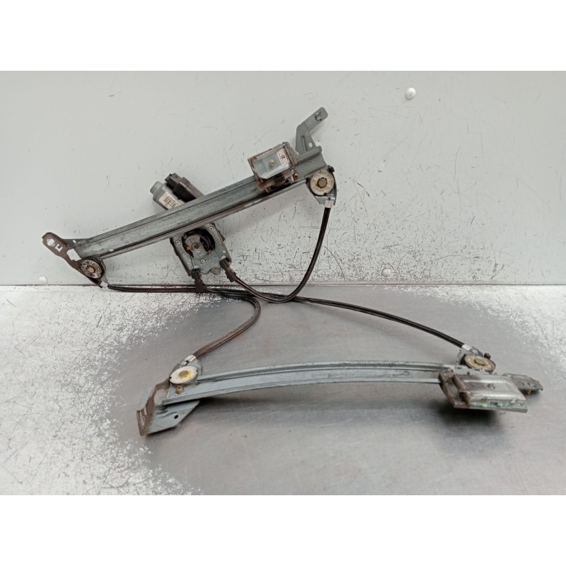 Recambio de elevalunas delantero izquierdo para renault megane ii coupé-cabriolet (em0/1_) 1.5 dci (em1e) referencia OEM IAM 400