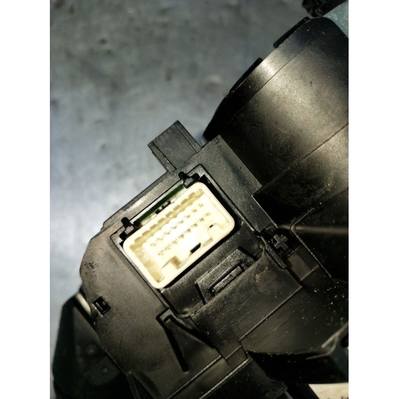 Recambio de mando luces para mazda 6 hatchback (gh) 1.8 mzr referencia OEM IAM GS1R66120A6H LK0142647716 2007