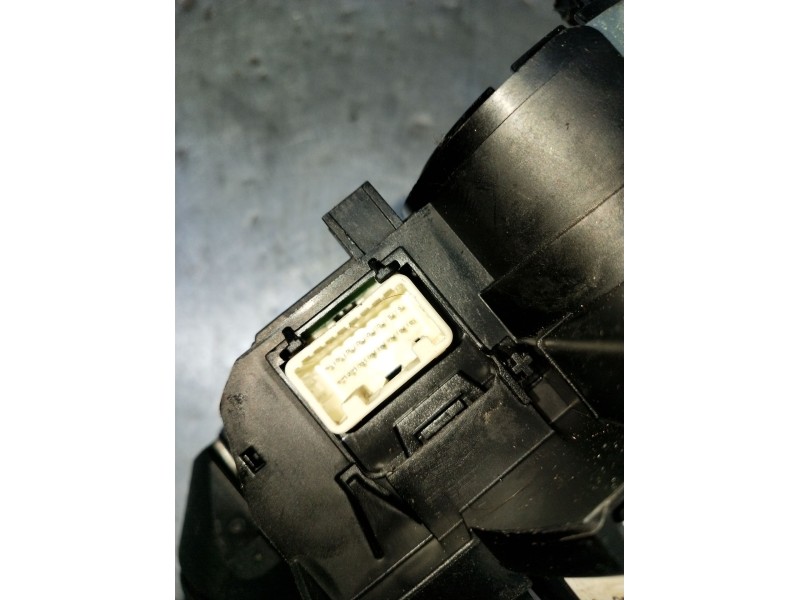 Recambio de mando luces para mazda 6 hatchback (gh) 1.8 mzr referencia OEM IAM GS1R66120A6H LK0142647716 2007