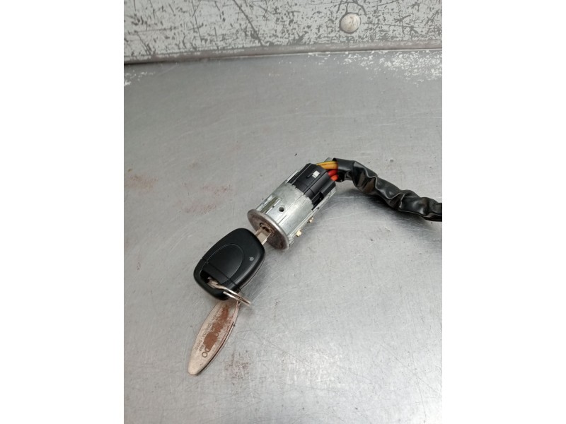 Recambio de conmutador de arranque para renault clio ii (bb_, cb_) 1.5 dci (b/cb07) referencia OEM IAM 2H302B  