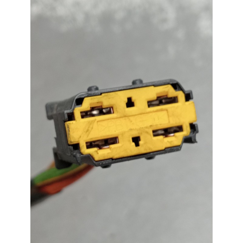 Recambio de conmutador de arranque para renault clio ii (bb_, cb_) 1.5 dci (b/cb07) referencia OEM IAM 2H302B  