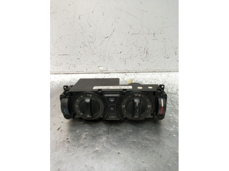 Recambio de mando calefaccion / aire acondicionado para mercedes-benz clase e (w210) e 220 d (210.004) referencia OEM IAM 210830