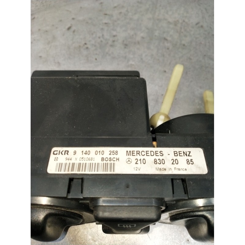 Recambio de mando calefaccion / aire acondicionado para mercedes-benz clase e (w210) e 220 d (210.004) referencia OEM IAM 210830