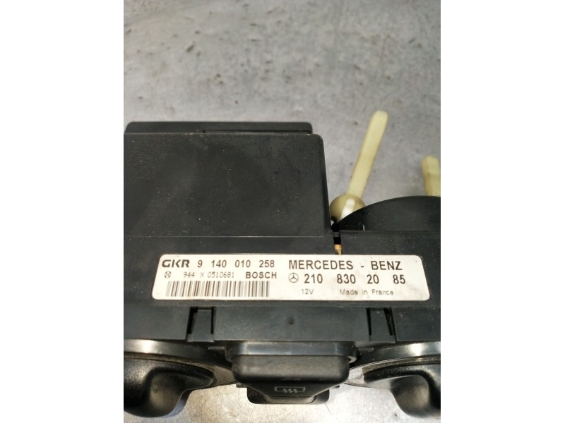 Recambio de mando calefaccion / aire acondicionado para mercedes-benz clase e (w210) e 220 d (210.004) referencia OEM IAM 210830