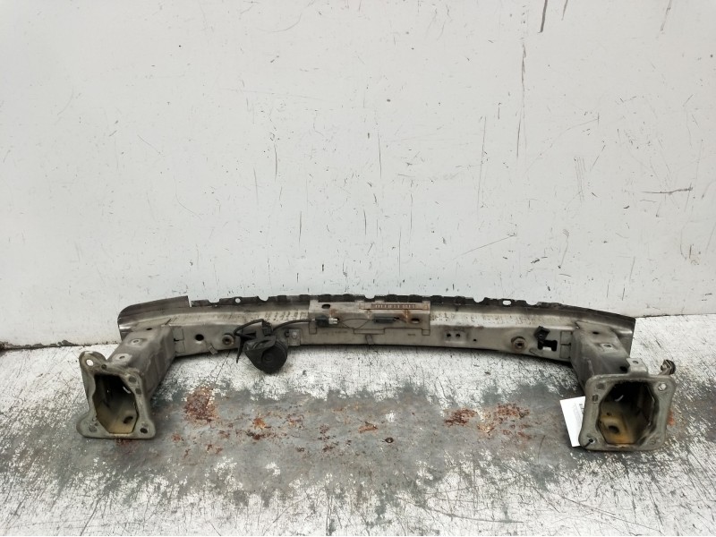 Recambio de refuerzo paragolpes delantero para ford focus ii (da_, hcp, dp) 1.6 referencia OEM IAM   2005