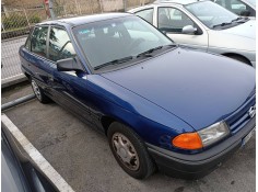 opel astra f berlina del año 1994