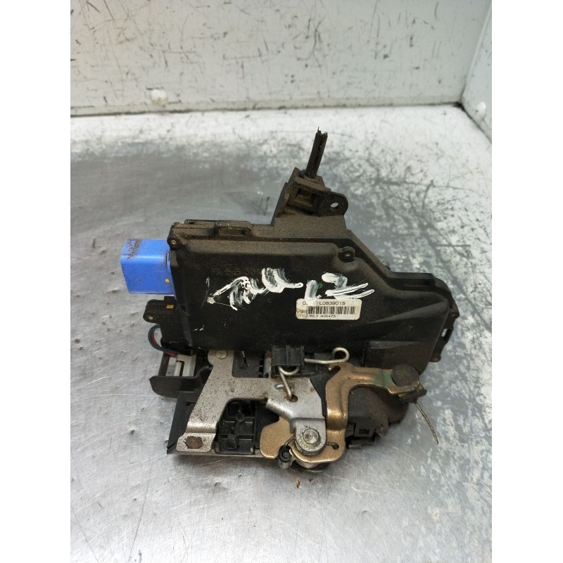 Recambio de motor cierre centralizado trasero izquierdo para skoda octavia ii (1z3) 1.9 tdi referencia OEM IAM 057L0839015  2004