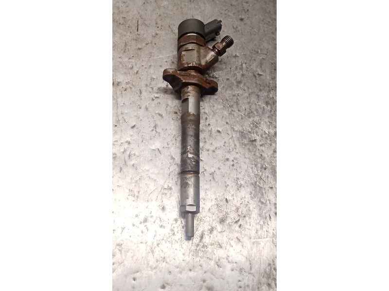 Recambio de inyector para citroën jumpy ii furgoneta 1.6 hdi 90 16v referencia OEM IAM 606680 0445110239 BOSCH