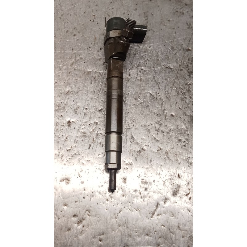 Recambio de inyector para mercedes-benz sprinter 02.00  caja abierta 311 cdi (903.611-612-613) referencia OEM IAM A6110701687 09