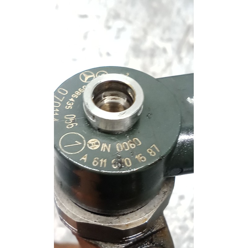 Recambio de inyector para mercedes-benz sprinter 02.00  caja abierta 311 cdi (903.611-612-613) referencia OEM IAM A6110701687 09