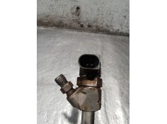 Recambio de inyector para jeep gr.cherokee (wj/wg) 2.7 crd limited referencia OEM IAM 0445110204 A6120700587 BOSCH 2