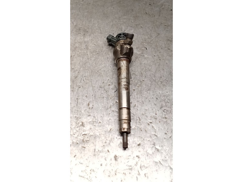 Recambio de inyector para land rover discovery v (l462) 2.0 sd4 4x4 referencia OEM IAM G4D39K546BB 0445110701 BOSCH