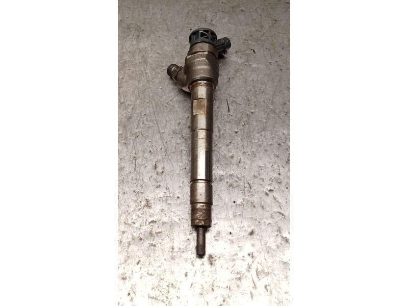 Recambio de inyector para land rover discovery v (l462) 2.0 sd4 4x4 referencia OEM IAM G4D39K546BB 0445110701 BOSCH