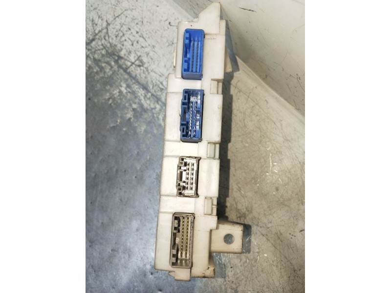 Recambio de modulo electronico para mazda 3 lim. (bl) luxury referencia OEM IAM BDB667560G K40009A19A VPSALF14B205GG