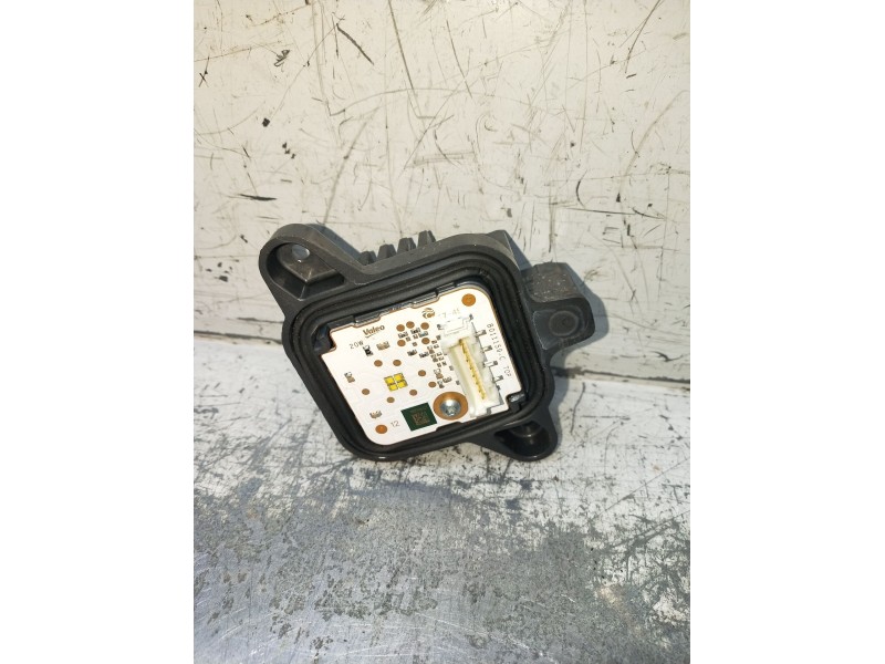Recambio de modulo electronico para peugeot 3008 allure referencia OEM IAM 89910221  