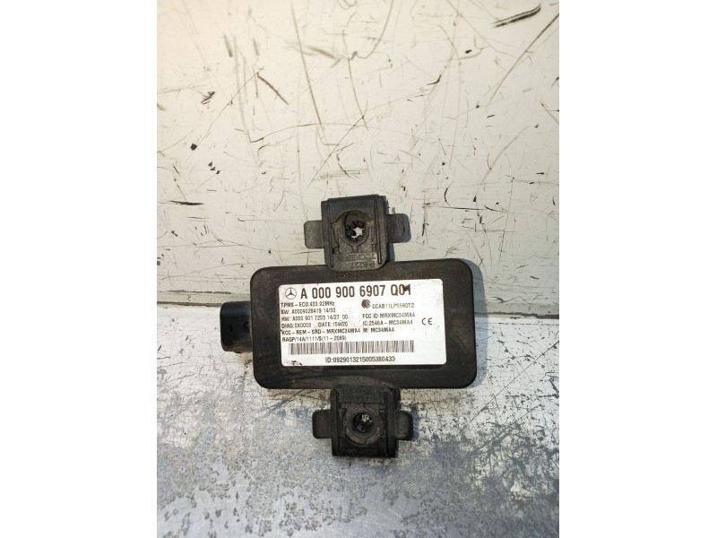 Recambio de modulo electronico para mercedes-benz clase c (w205) c 400 4-matic (205.066) referencia OEM IAM A0009009607 A0009028