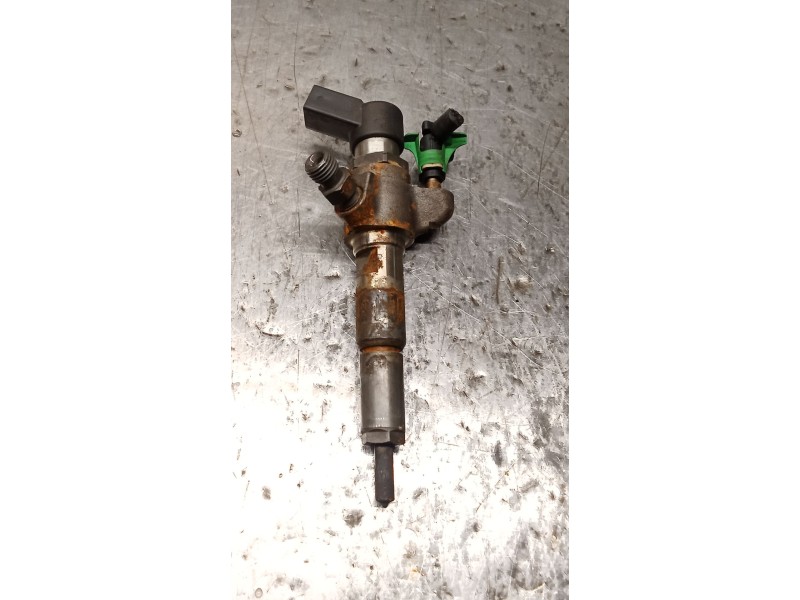 Recambio de inyector para citroën c4 lim. seduction referencia OEM IAM 9674973080 50274V05 CONTINENTAL