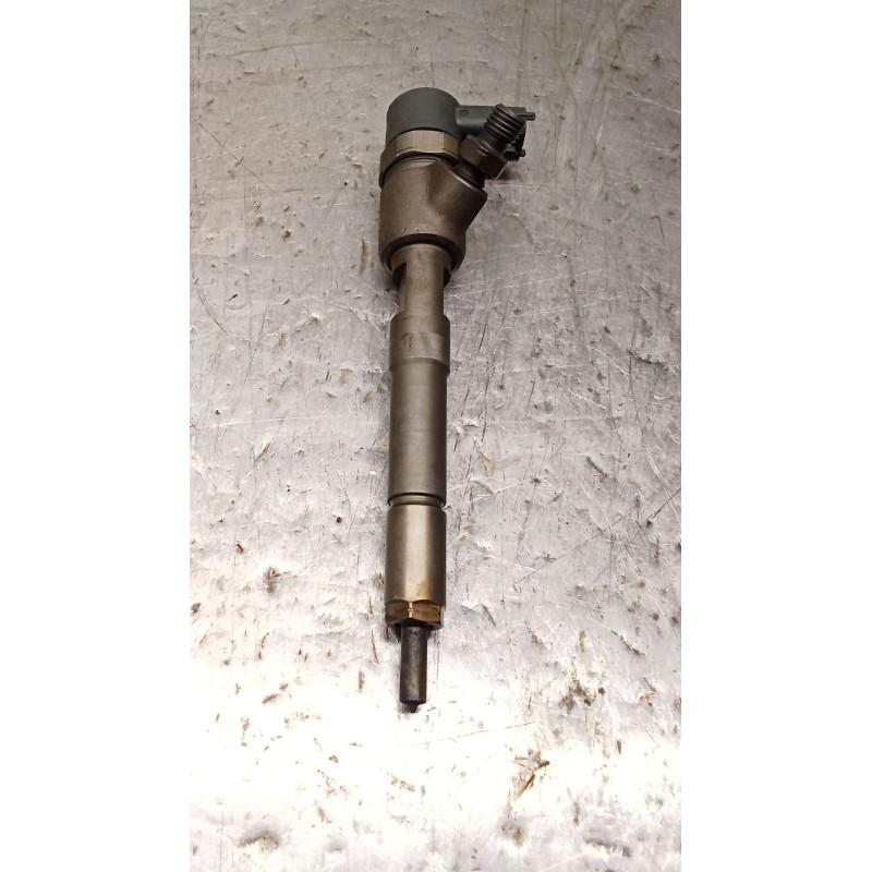 Recambio de inyector para opel corsa e color edition ecoflex referencia OEM IAM 0445110 618  BOSCH