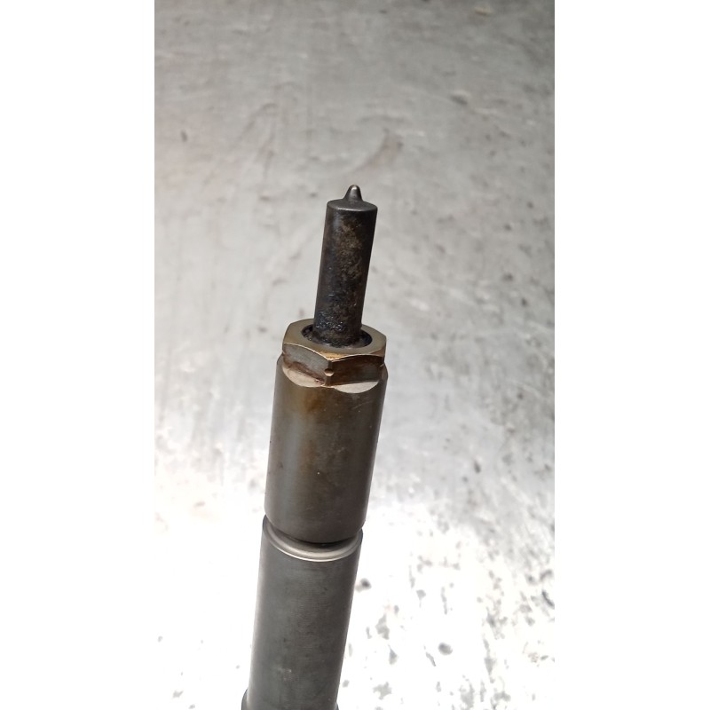 Recambio de inyector para opel corsa e color edition ecoflex referencia OEM IAM 0445110 618  BOSCH