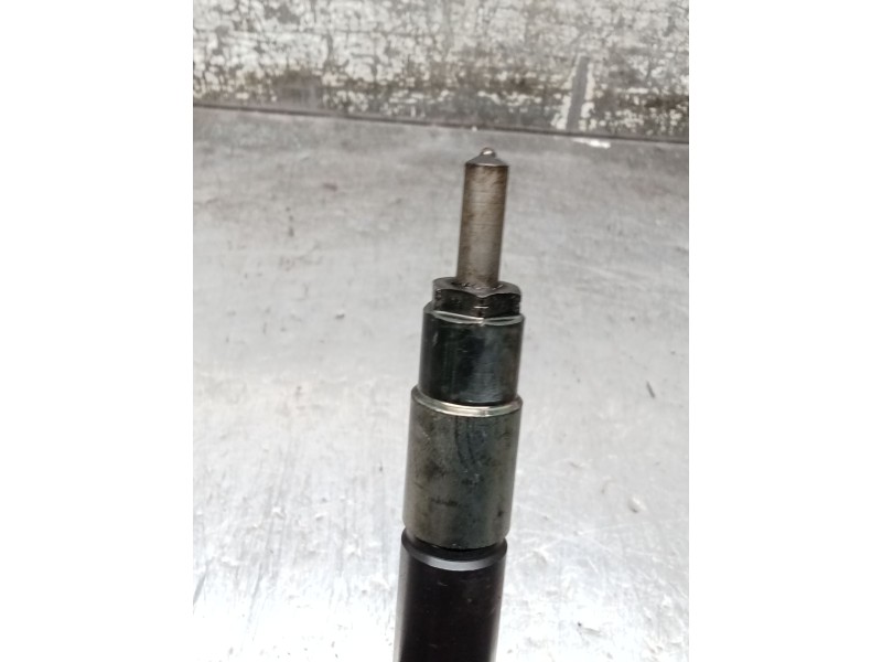 Recambio de inyector para nissan cabstar (f24m, f24w) 35.13 dci, 45.13 dci 2.5 (f24m) referencia OEM IAM 16600MB40A DENSO 06