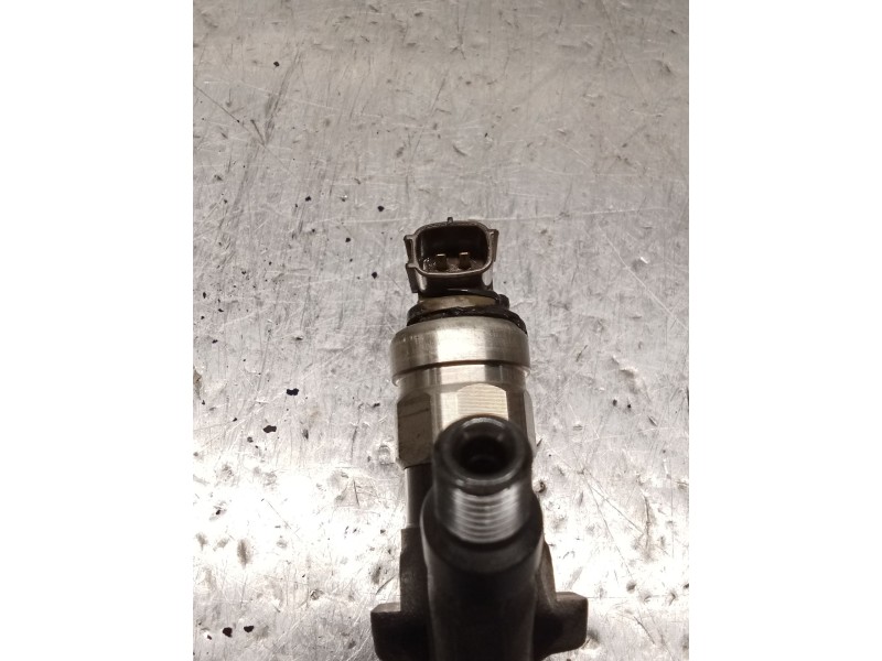 Recambio de inyector para nissan cabstar (f24m, f24w) 35.13 dci, 45.13 dci 2.5 (f24m) referencia OEM IAM 16600MB40A DENSO 06