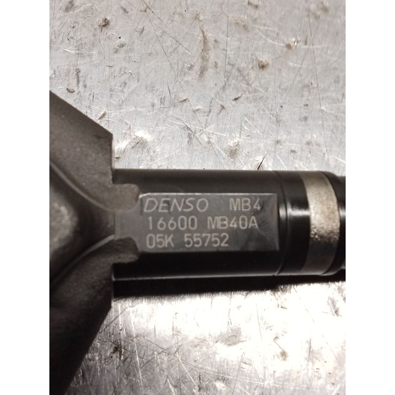 Recambio de inyector para nissan cabstar (f24m, f24w) 35.13 dci, 45.13 dci 2.5 (f24m) referencia OEM IAM 16600MB40A DENSO 06