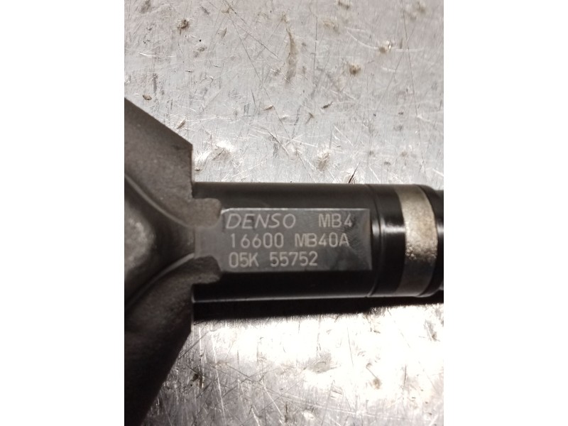 Recambio de inyector para nissan cabstar (f24m, f24w) 35.13 dci, 45.13 dci 2.5 (f24m) referencia OEM IAM 16600MB40A DENSO 06